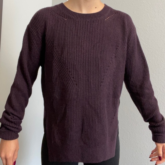 Beautiful Sweater - Picture 1 of 2